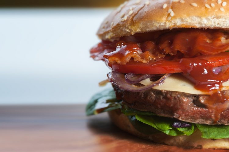 Découvrez les secrets des burgers gastronomiques maison